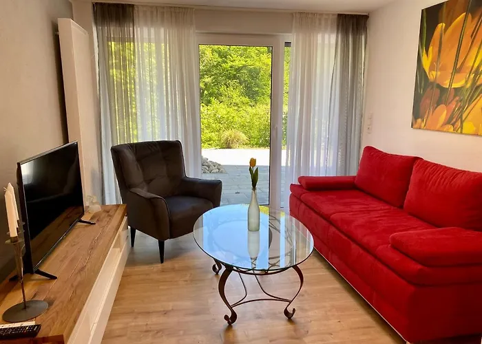 Haus Maria - Naturpark Rhein-westerwald * Isenburg