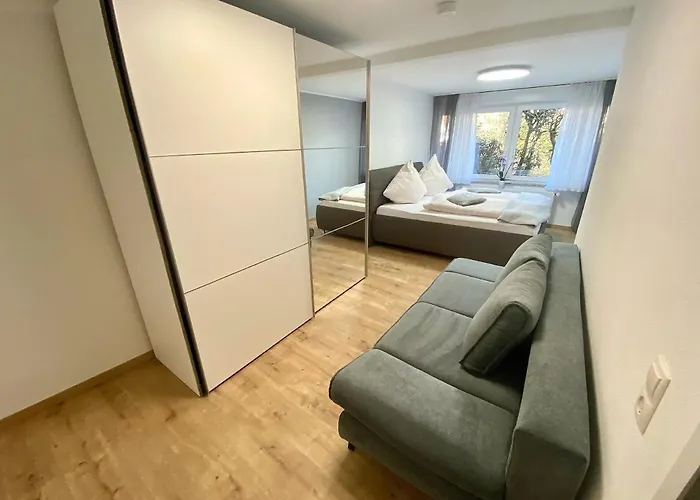 Haus Maria - Naturpark Rhein-westerwald * Isenburg